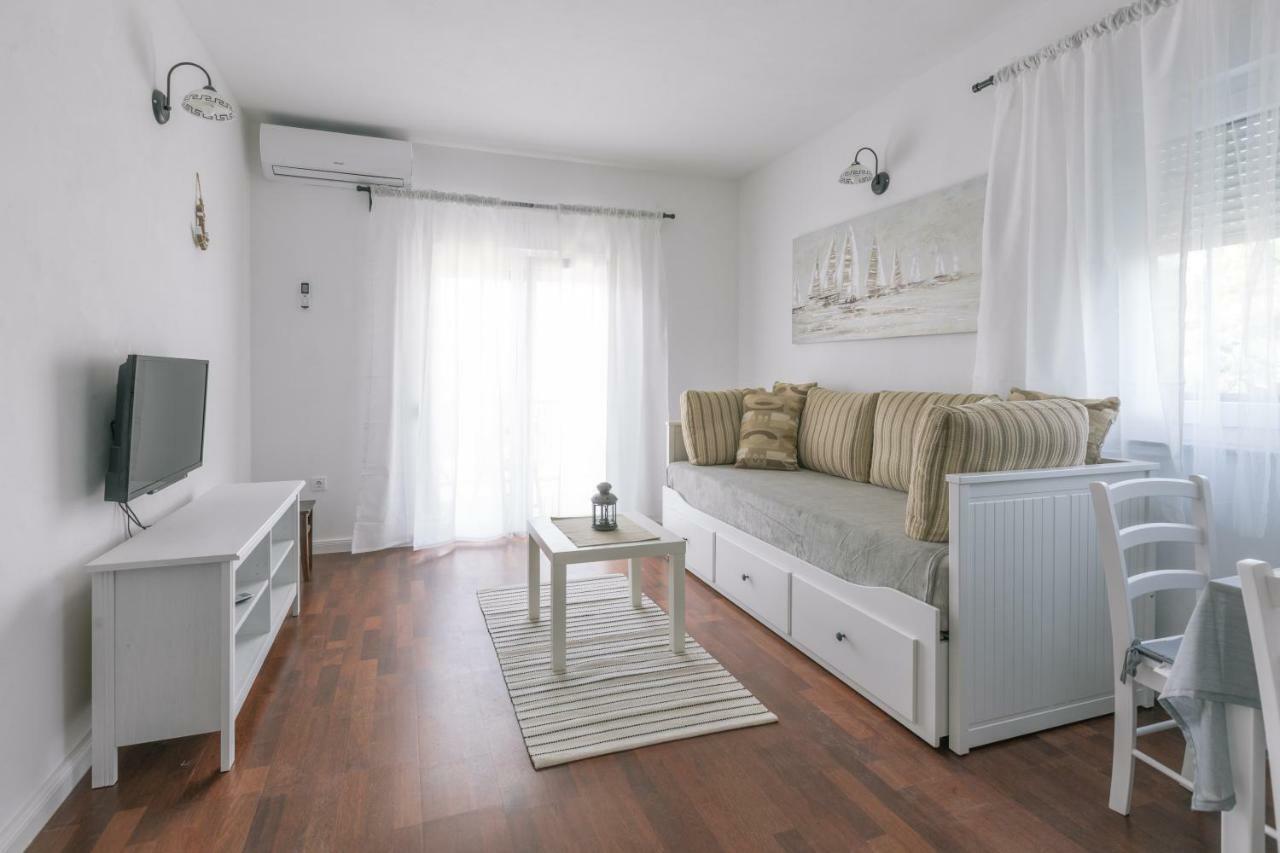 Hedon-Stone Apartamento Starigrad Paklenica Exterior foto
