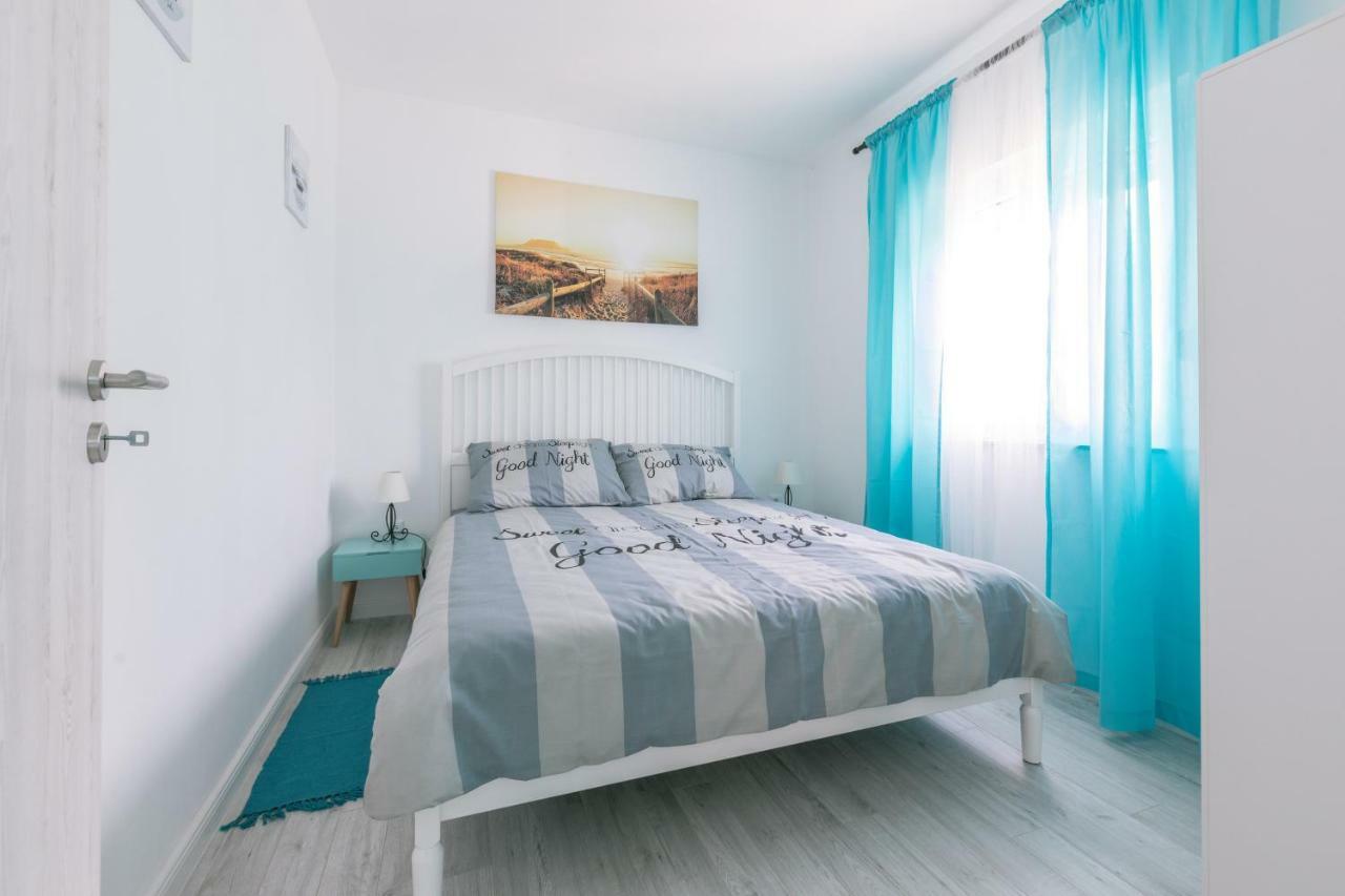 Hedon-Stone Apartamento Starigrad Paklenica Exterior foto