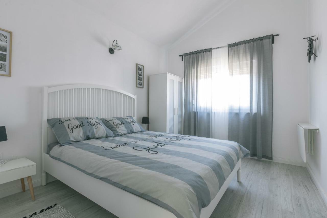 Hedon-Stone Apartamento Starigrad Paklenica Exterior foto